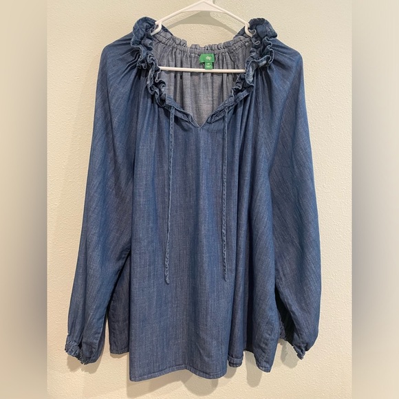 Women’s Dip Chambray Blue Peasant Blouse in Size 3x - Picture 1 of 5